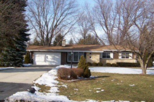 16950 Salentine Dr., New Berlin, WI 53151