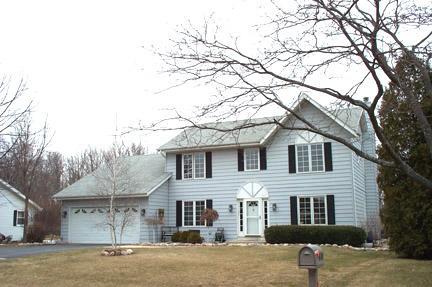 5575 Whirlaway Ln., Caledonia, WI 53402