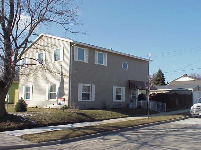 1660 Orchard St, Racine, WI 53405