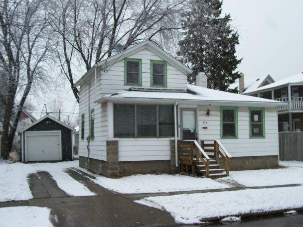 810 47th St., Kenosha, WI 53140