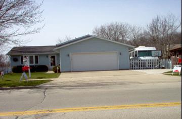 522 S Grandview Blvd, Waukesha, WI 53188