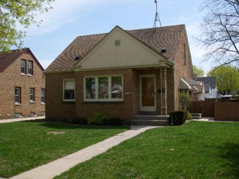 [Address Hidden by Seller], Milwaukee, WI 53207