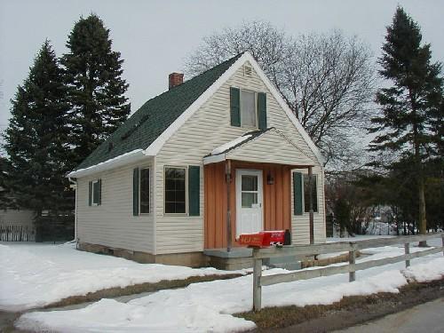 211 N 43rd St., Manitowoc, WI 54220