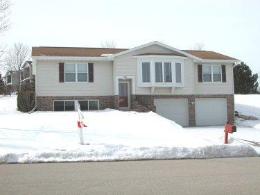 1252 Riverbend Dr., Hartford, WI 53027