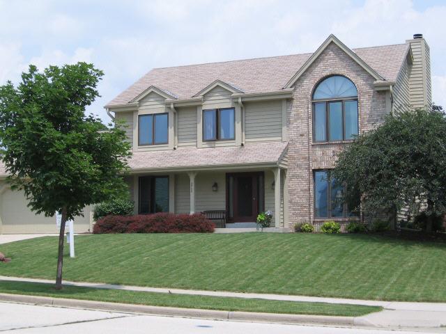 2708 Burton Dr., Waukesha, WI 53188