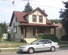 823 Hayes Ave, Racine, WI 53405