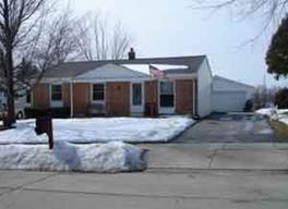 708 Lenora Dr., West Bend, WI 53090