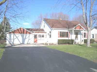 2331 N 118th St., Wauwatosa, WI 53226