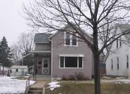 1220 S 16th St, La Crosse, WI 54601