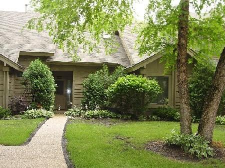 942 Duck Pond Rd., Fontana, WI 53125