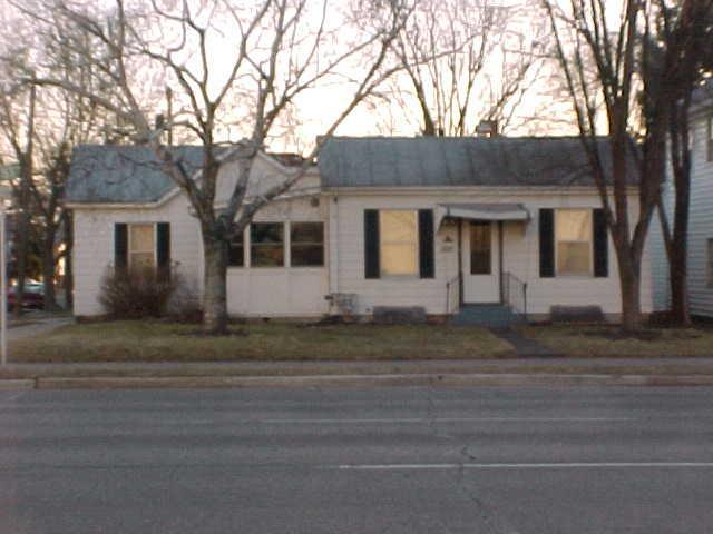 1103 S 4th St., La Crosse, WI 54601