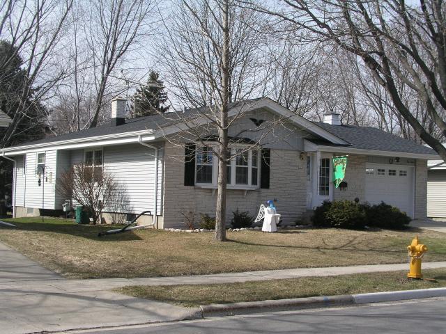112 N 15th Ave., West Bend, WI 53095