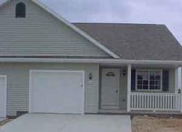 927 Broadmoore, Hartford, WI 53027