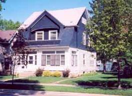 527 S 15th St, La Crosse, WI 54601