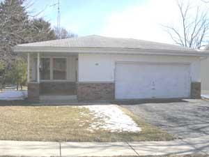 109 Olsen St., Elkhorn, WI 53121