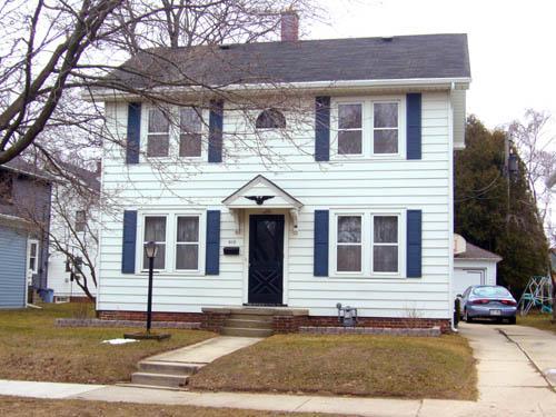 809 Bell Ave, Sheboygan, WI 53083