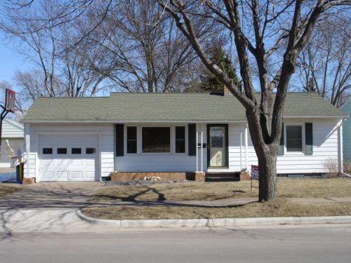 2309 23rd St., La Crosse, WI 54601