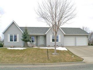 518 Johnson St, Onalaska, WI 54650