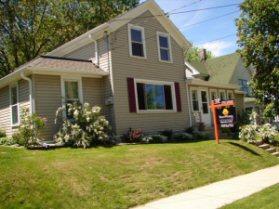 95 S Main St., Hartford, WI 53027