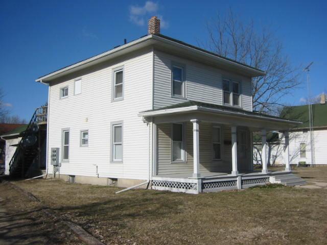 324 W Walworth, Elkhorn, WI 53121