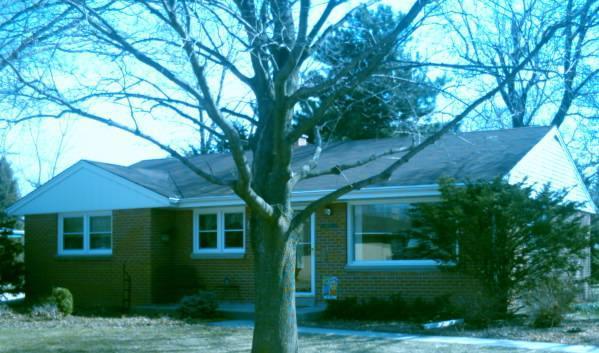 4572 S 62nd St., Greenfield, WI 53220