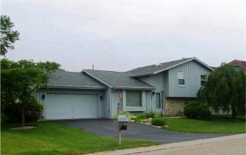 1607 Count Turf Ln., Caledonia, WI 53402
