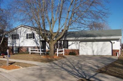 913 Sandy Acre Ct., West Bend, WI 53090