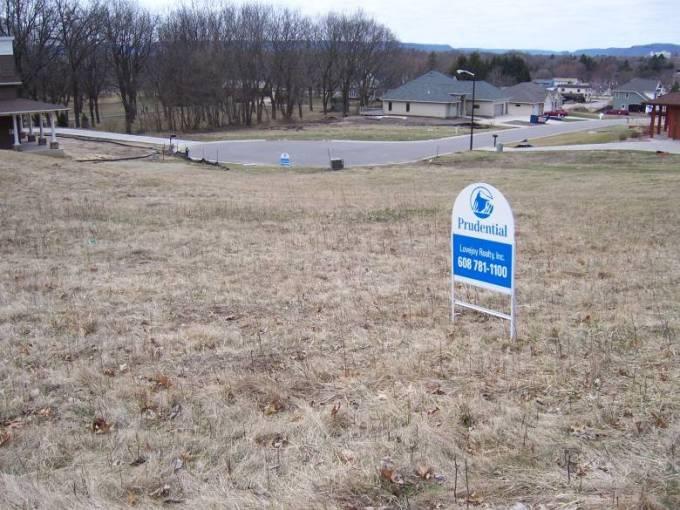 3125 Baier Ln, La Crosse, WI 54601