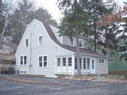 1120 Lakeview Ter., Twin Lakes, WI 53181