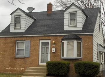 5544 N Hopkins, Milwaukee, WI 53209