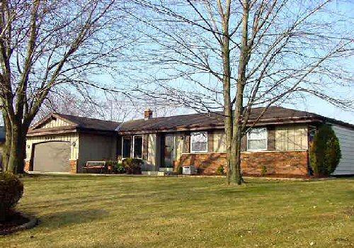 4225 S Adell Ave., New Berlin, WI 53151