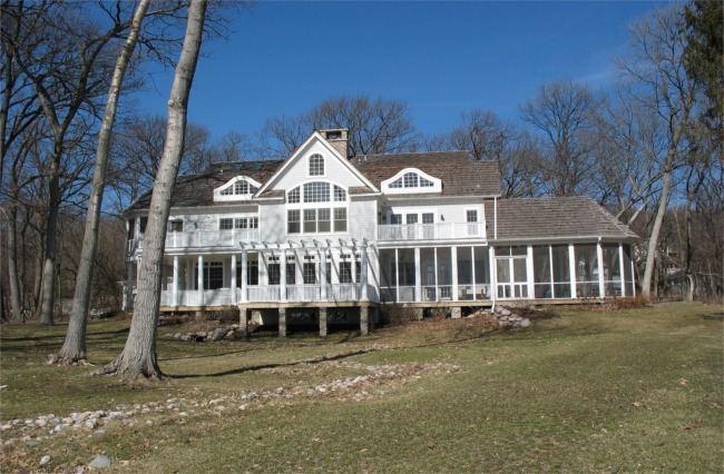 154 Wood St., Williams Bay, WI 53191