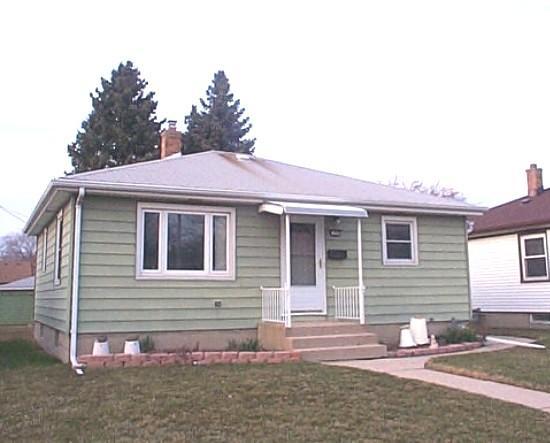 1226 Drexel Blvd., South Milwaukee, WI 53172