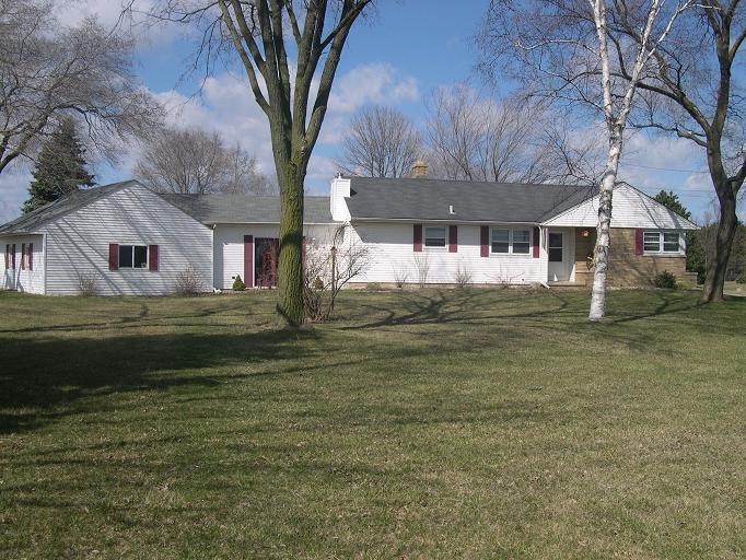 4624 18th St., Kenosha, WI 53144