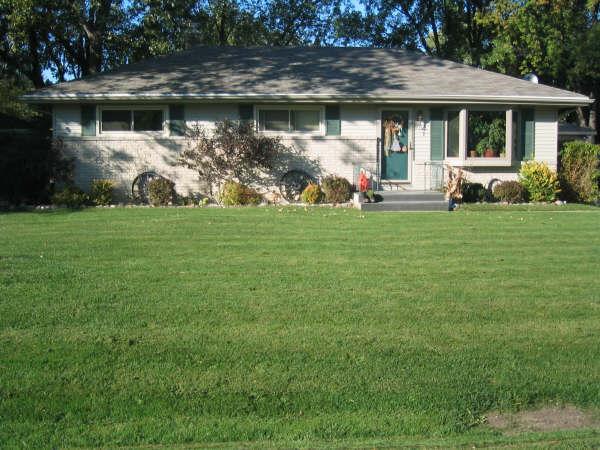 3420 E Oak Creek Dr., Oak Creek, WI 53154
