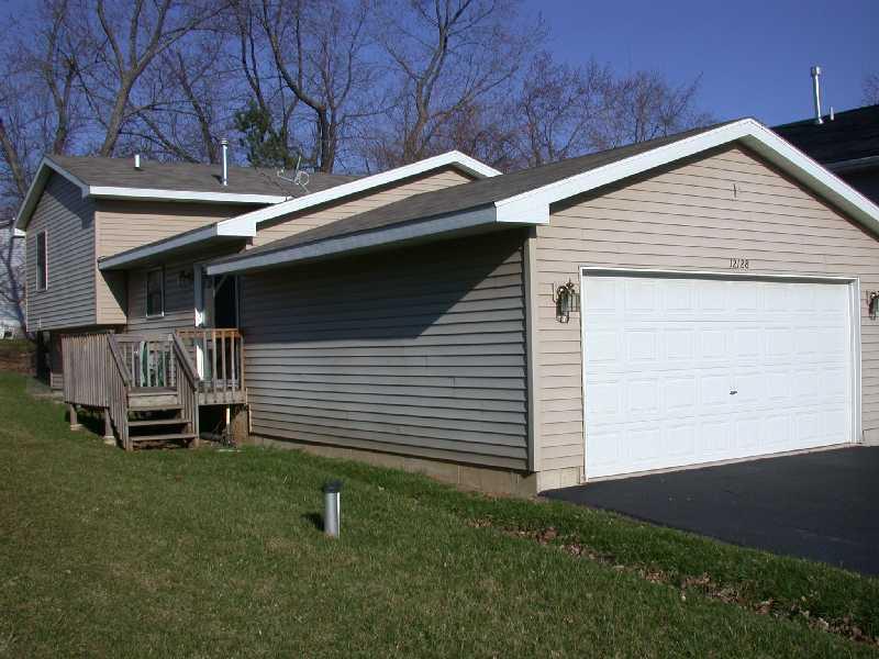 12128 221st Ave., Salem, WI 53104