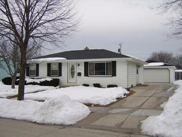 3009 S 21st St., Sheboygan, WI 53081