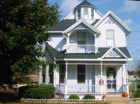 202 E Sumner St., Hartford, WI 53027