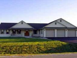 N74W24811 Lauren Dr, Lisbon, WI 53089
