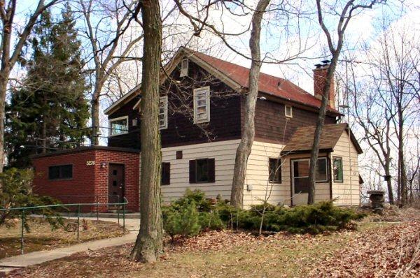 5276 Boettcher Dr., West Bend, WI 53095