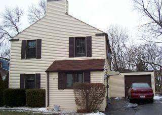 5595 Apricot Ct., Greendale, WI 53129