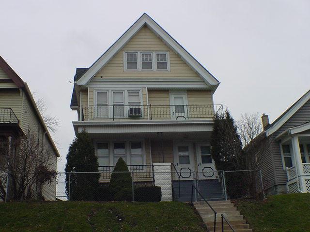 2855 S Linebarger Ter #2857, Milwaukee, WI 53207