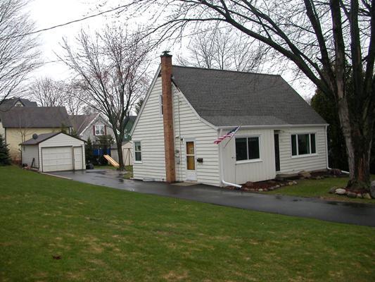 361 W Rossman St, Hartford, WI 53027