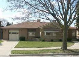 2708 Green St, Racine, WI 53402