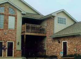 624 W Hillcrest Rd #H, Saukville, WI 53080