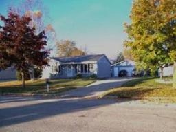 822 Villa Park Dr., West Bend, WI 53090