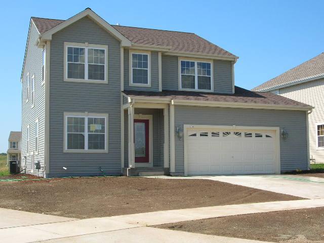 734 Creekwood Ln., West Bend, WI 53095