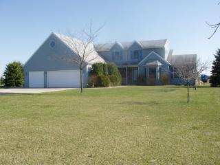 W375S10897 Prairie Ln., Eagle, WI 53119