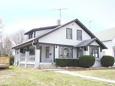 2121 Wisconsin Ave., New Holstein, WI 53061