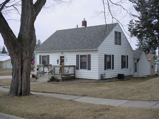 424 Independence, Viroqua, WI 54665